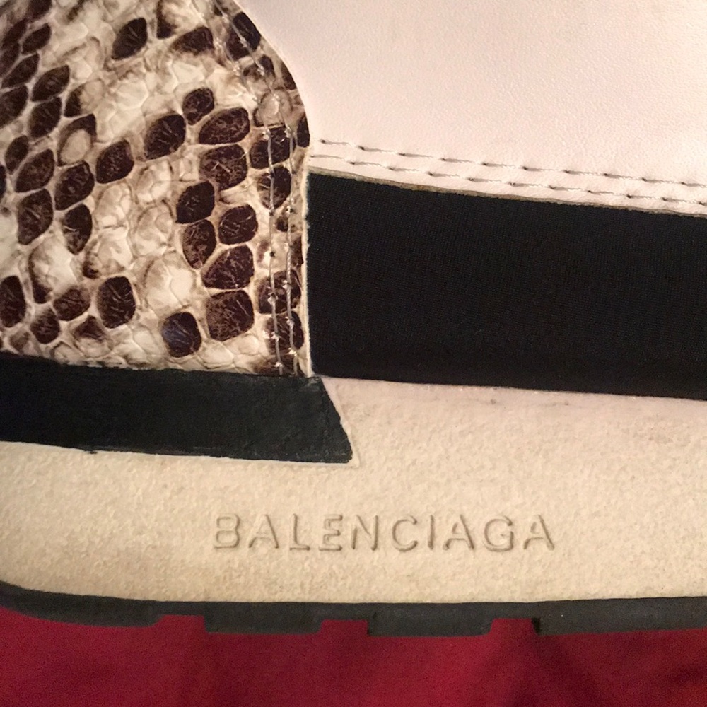 Shoes - Picture 2 of 4